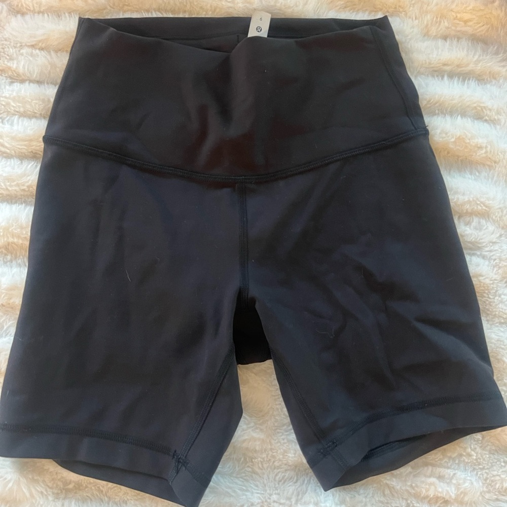 Lululemon wunder under shorts size 6 black